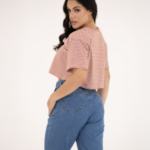 Blusa Now Life e Calça Jeans Youth