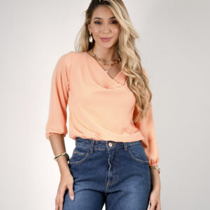 Blusa Manga com Decote V Youth e Calça Jeans Mom